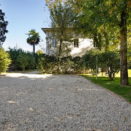 Giardino Lucca Heated Pool, 2 Miles Lucca *