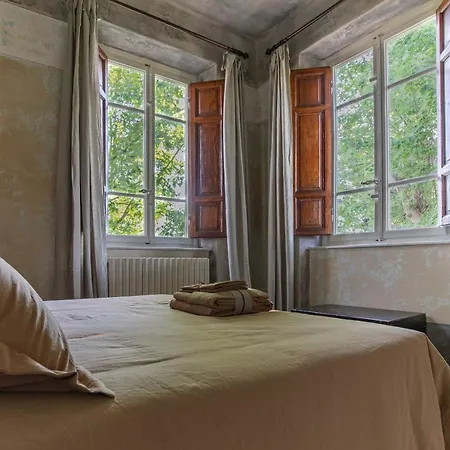 Giardino Lucca Heated Pool, 2 Miles Lucca Villa *