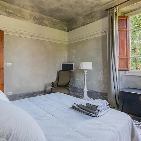 Villa Giardino Lucca Heated Pool, 2 Miles Lucca